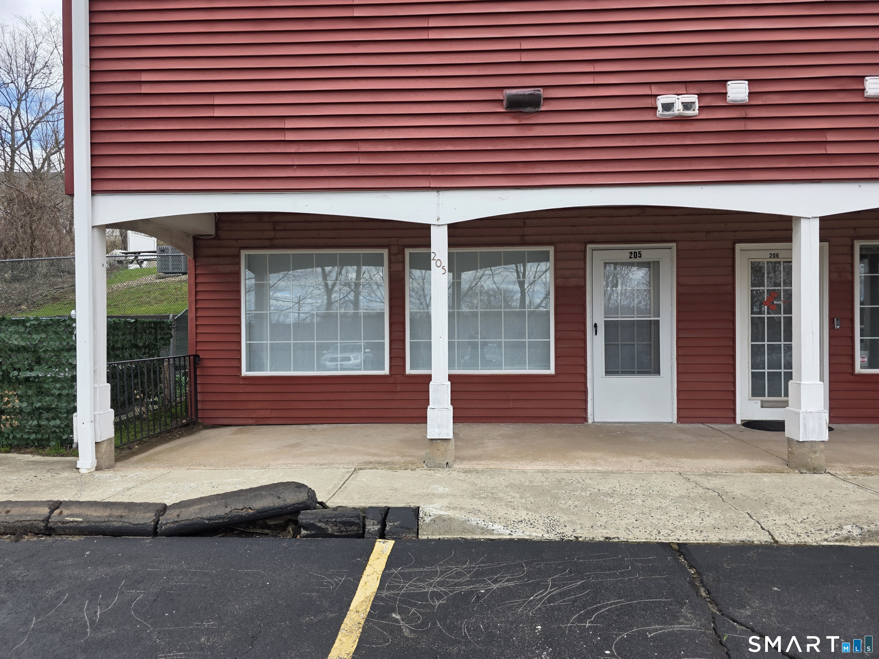 16 Main Street 205