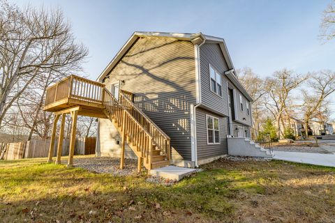 Tiny photo for 6 Prospect Street, Putnam, CT 06260 (MLS # 24143134)