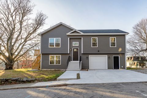 Tiny photo for 6 Prospect Street, Putnam, CT 06260 (MLS # 24143134)