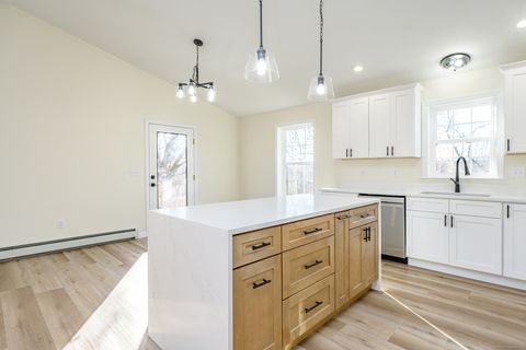 Tiny photo for 6 Prospect Street, Putnam, CT 06260 (MLS # 24143134)