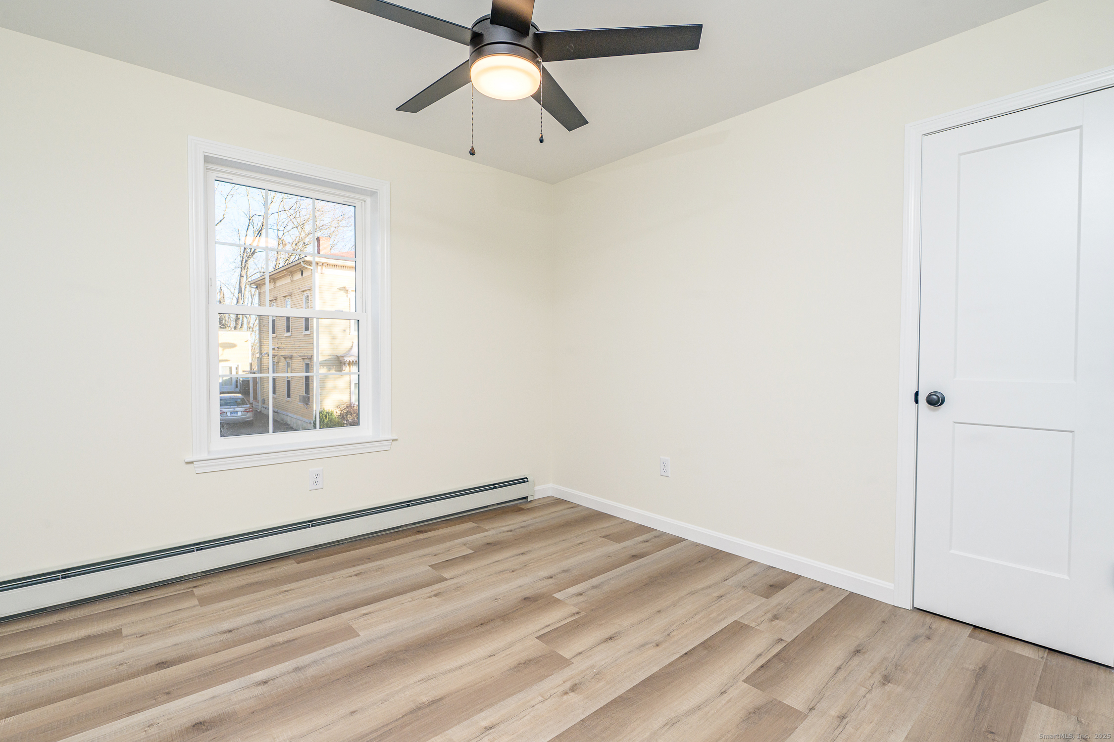 Putnam, Connecticut 06260, United States, 3 Bedrooms Bedrooms, ,2 BathroomsBathrooms,Residential,Active,251288