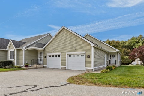 Photo of 4 Mountain View Landing #4, Killingly, CT 06239 (MLS # 24214375)