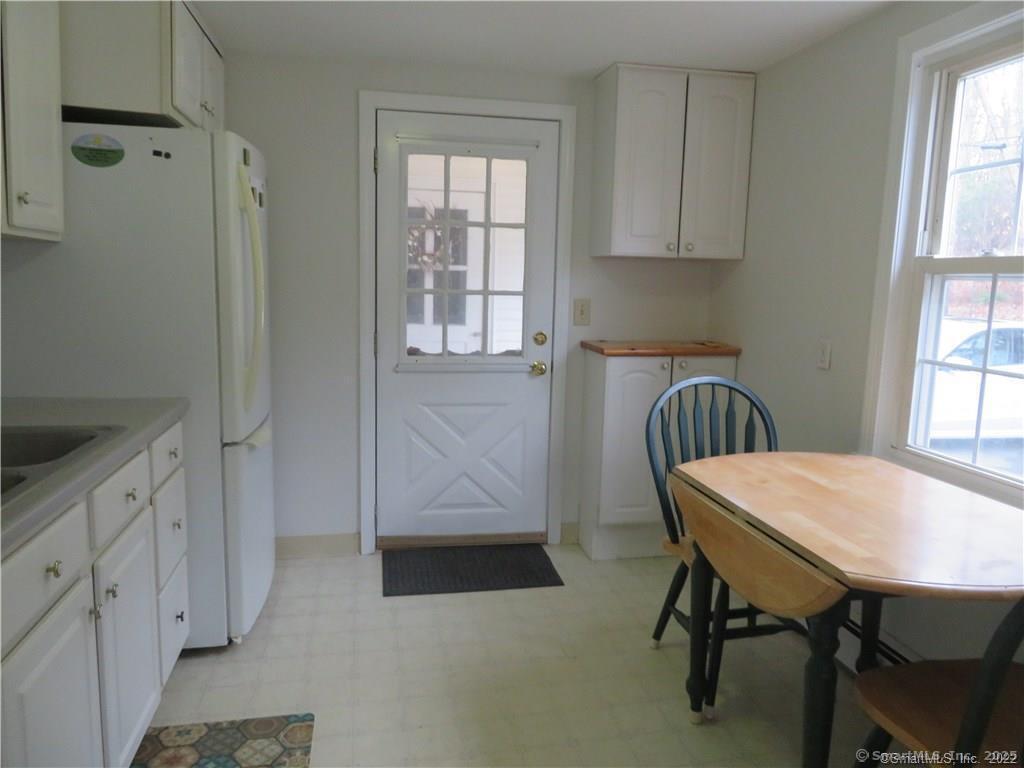 7 Bishops Bay Road, East Lyme, Connecticut image 6