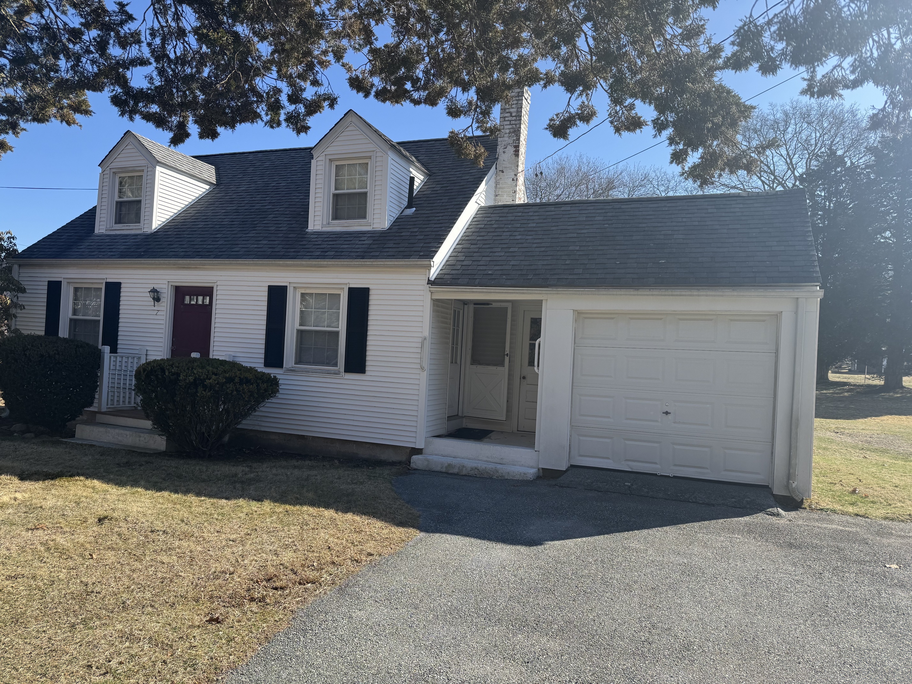 7 Bishops Bay Road, East Lyme, Connecticut image 1