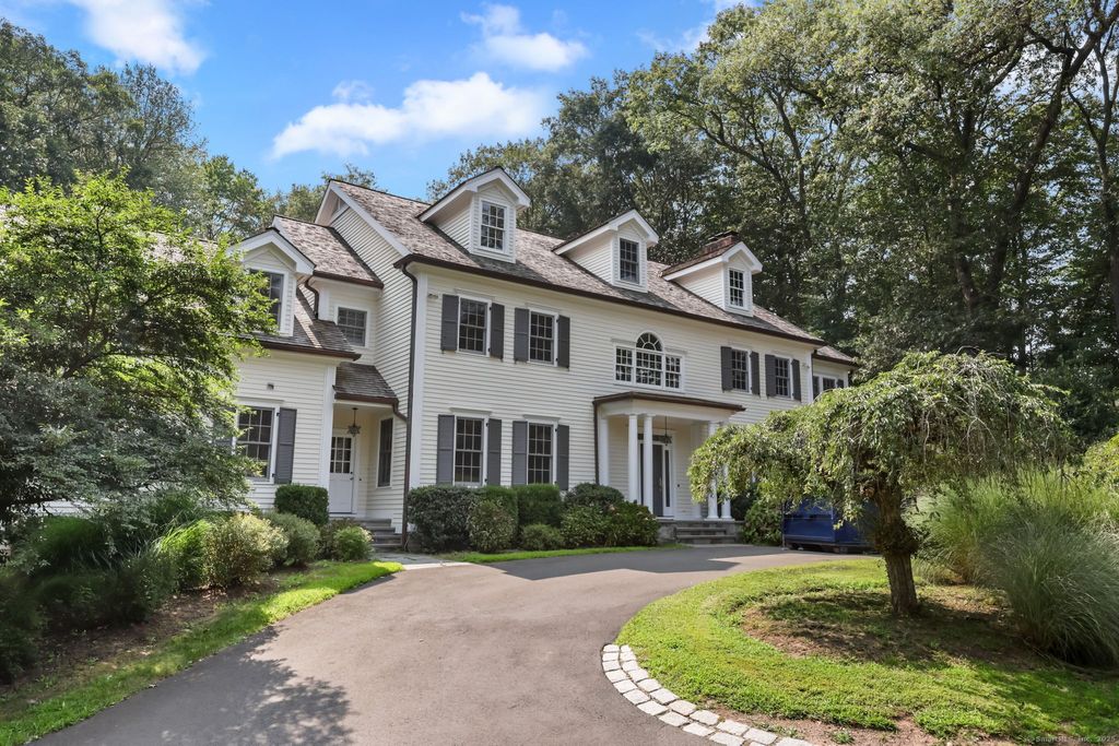 Photo of 134 Valley Road, New Canaan, CT 06840 (MLS # 24117105)