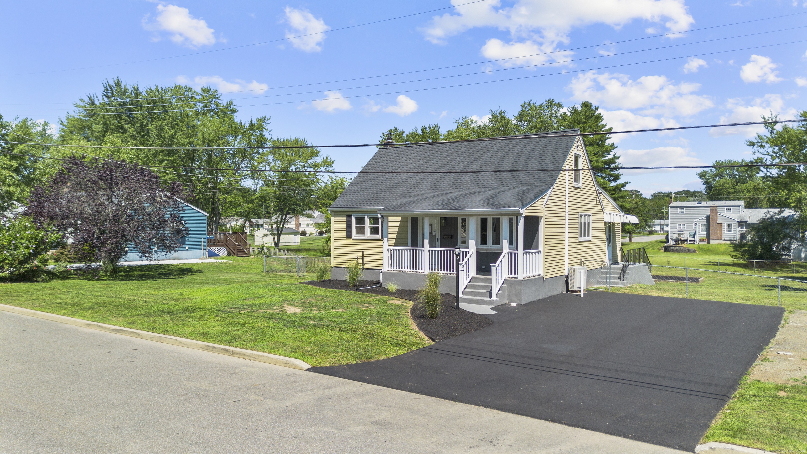 60 Hemlock Place