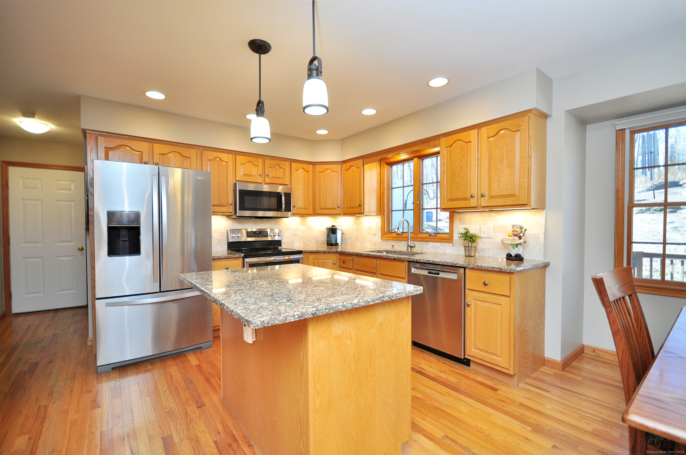 2 Famja Lane, New Milford, Connecticut image 8