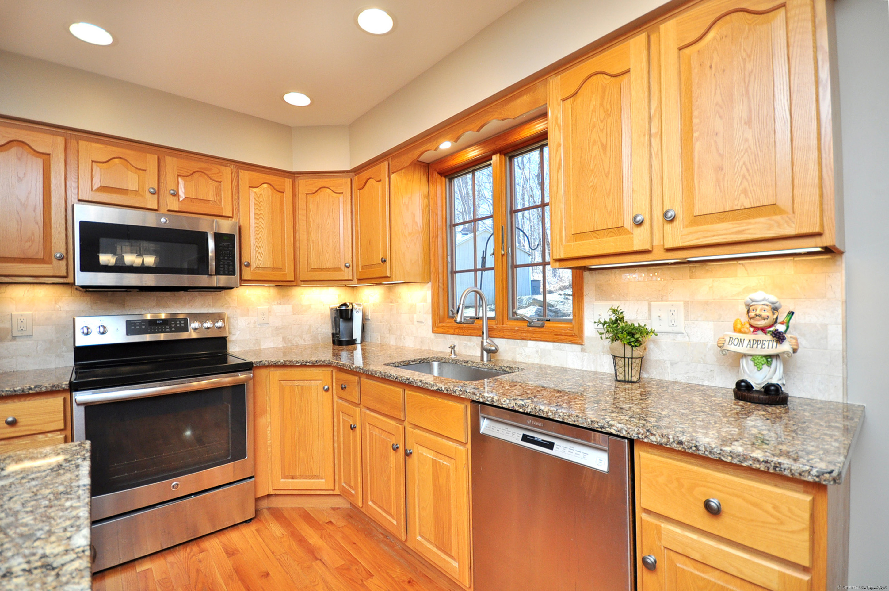 2 Famja Lane, New Milford, Connecticut image 10