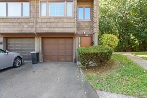Photo of 186 Towne House Road #186, Hamden, CT 06514 (MLS # 24125703)
