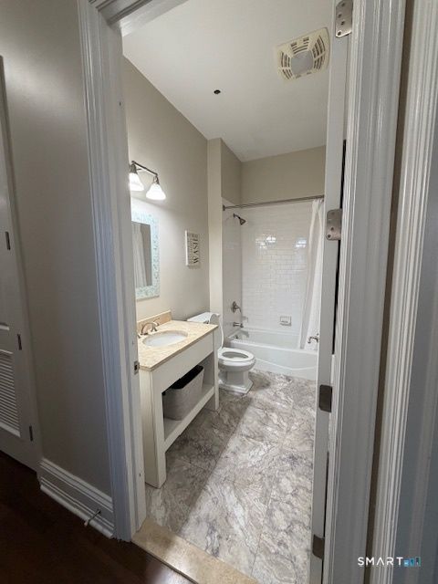 Tiny photo for 100 Stone Ridge Way #APT 1H, Fairfield, CT 06824 (MLS # 24156007)