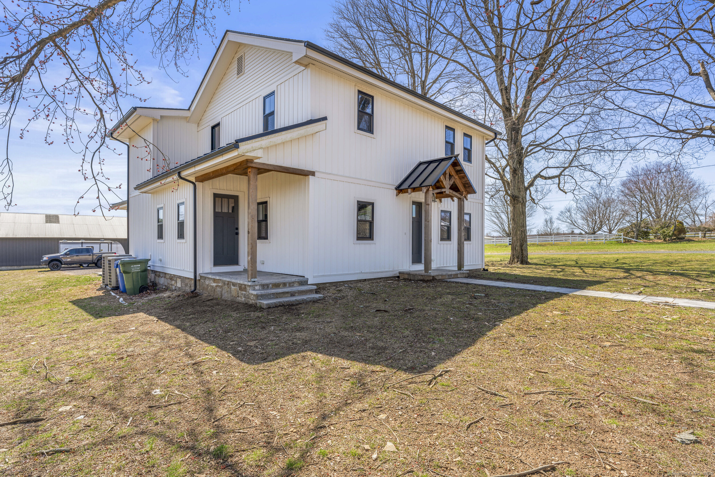 Rental Property at Bailey Street, Glastonbury, Connecticut - Bedrooms: 3 
Bathrooms: 3 
Rooms: 7  - $4,600 MO.