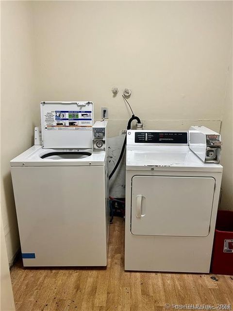 Tiny photo for 1428 North Avenue #B5, Bridgeport, CT 06604 (MLS # 24157420)