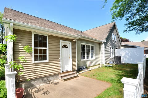 Tiny photo for 310 Kings Landing #310, Windsor, CT 06095 (MLS # 24159321)