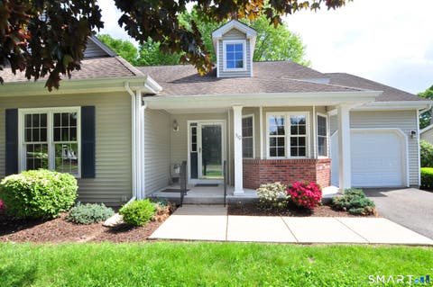Photo of 310 Kings Landing #310, Windsor, CT 06095 (MLS # 24159321)