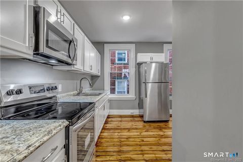 Photo of 981 State Street #2, New Haven, CT 06511 (MLS # 24182145)