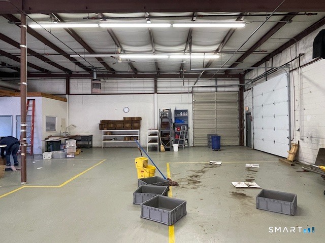 206-208 N Plains Industrial Road