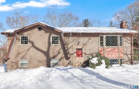 102 Robin Circle Tolland CT 06084