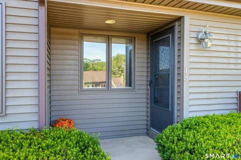 Tiny photo for 18 Twin Oaks #18, New Milford, CT 06776 (MLS # 24183587)