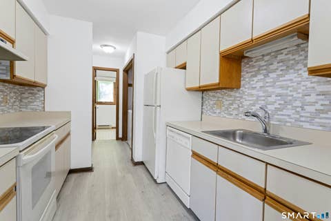Tiny photo for 18 Twin Oaks #18, New Milford, CT 06776 (MLS # 24183587)