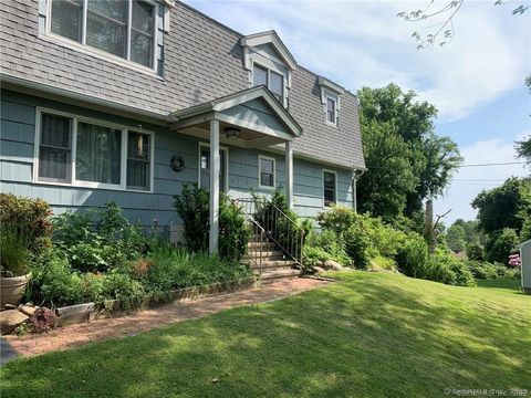 Photo of 35 Hilltop Circle E, Milford, CT 06460 (MLS # 24133388)