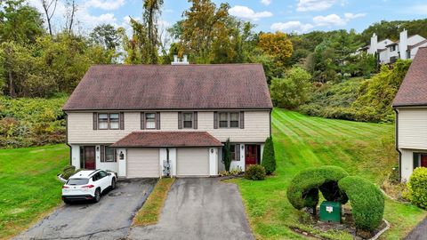 Photo of 38 Potter Crossing #38, Wethersfield, CT 06109 (MLS # 24133376)
