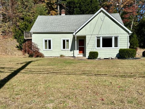 Photo of 46 Hoskins Road, Simsbury, CT 06070 (MLS # 24139586)