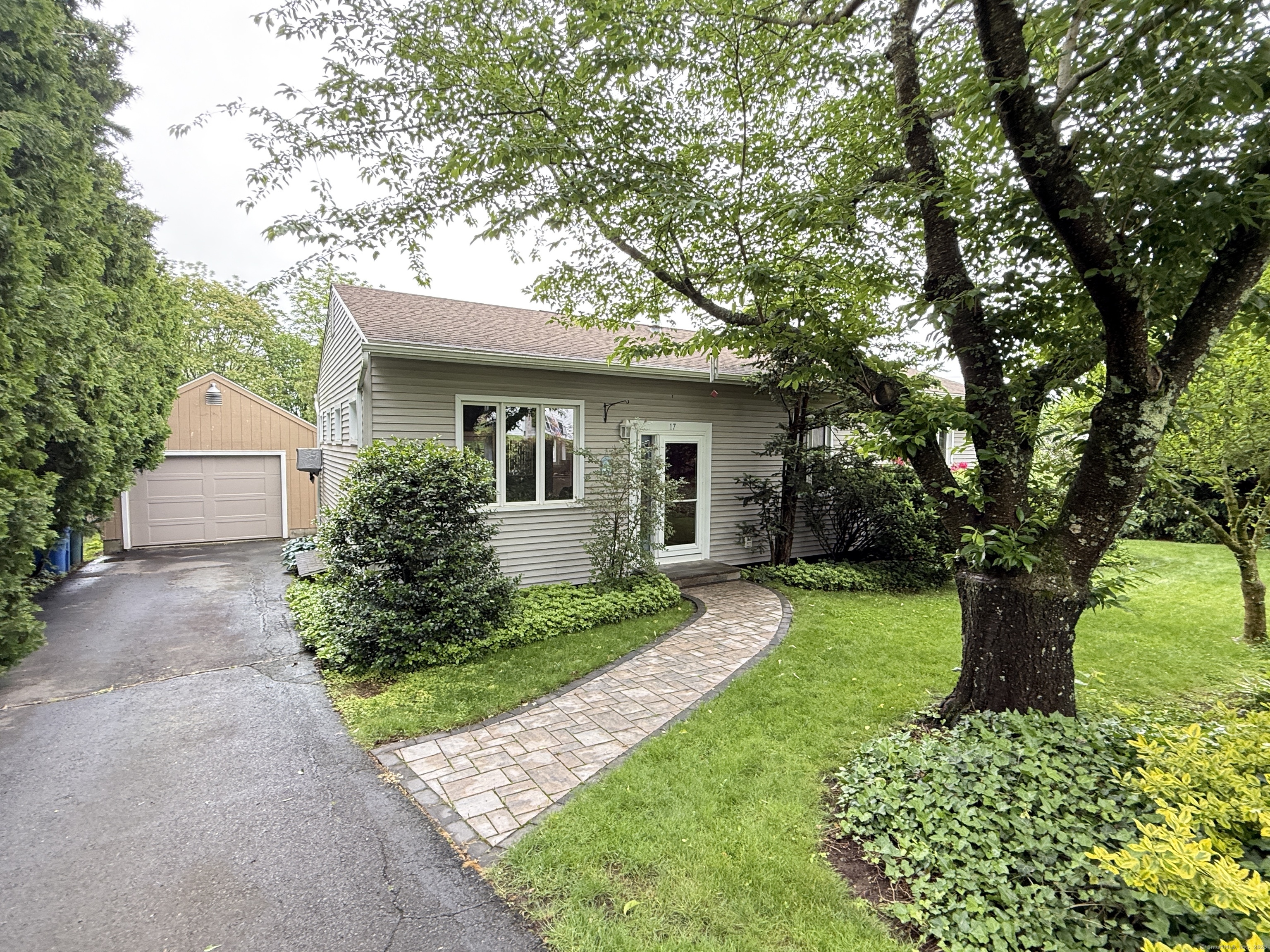 17 Edgecomb Street, Hamden, Connecticut image 35