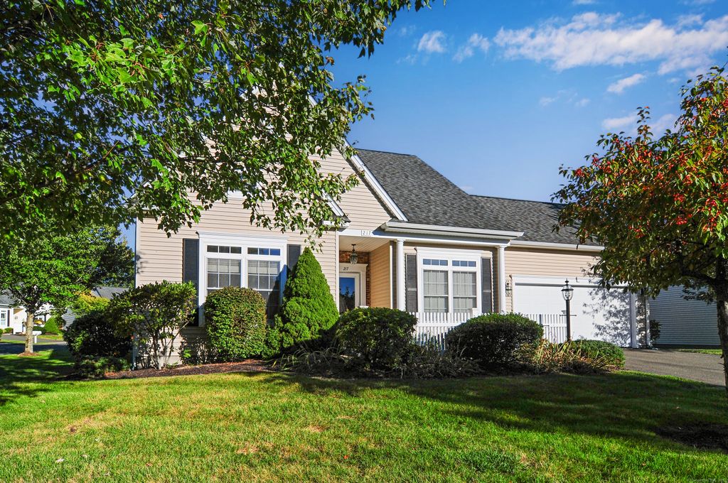 Photo of 217 Brian Lane #217, Windsor, CT 06095 (MLS # 24133007)