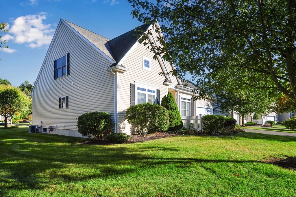Photo of 217 Brian Lane #217, Windsor, CT 06095 (MLS # 24133007)