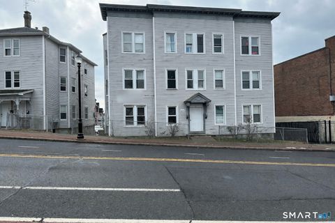 Photo of 2 Broad Street #2E, New Britain, CT 06053 (MLS # 24149385)