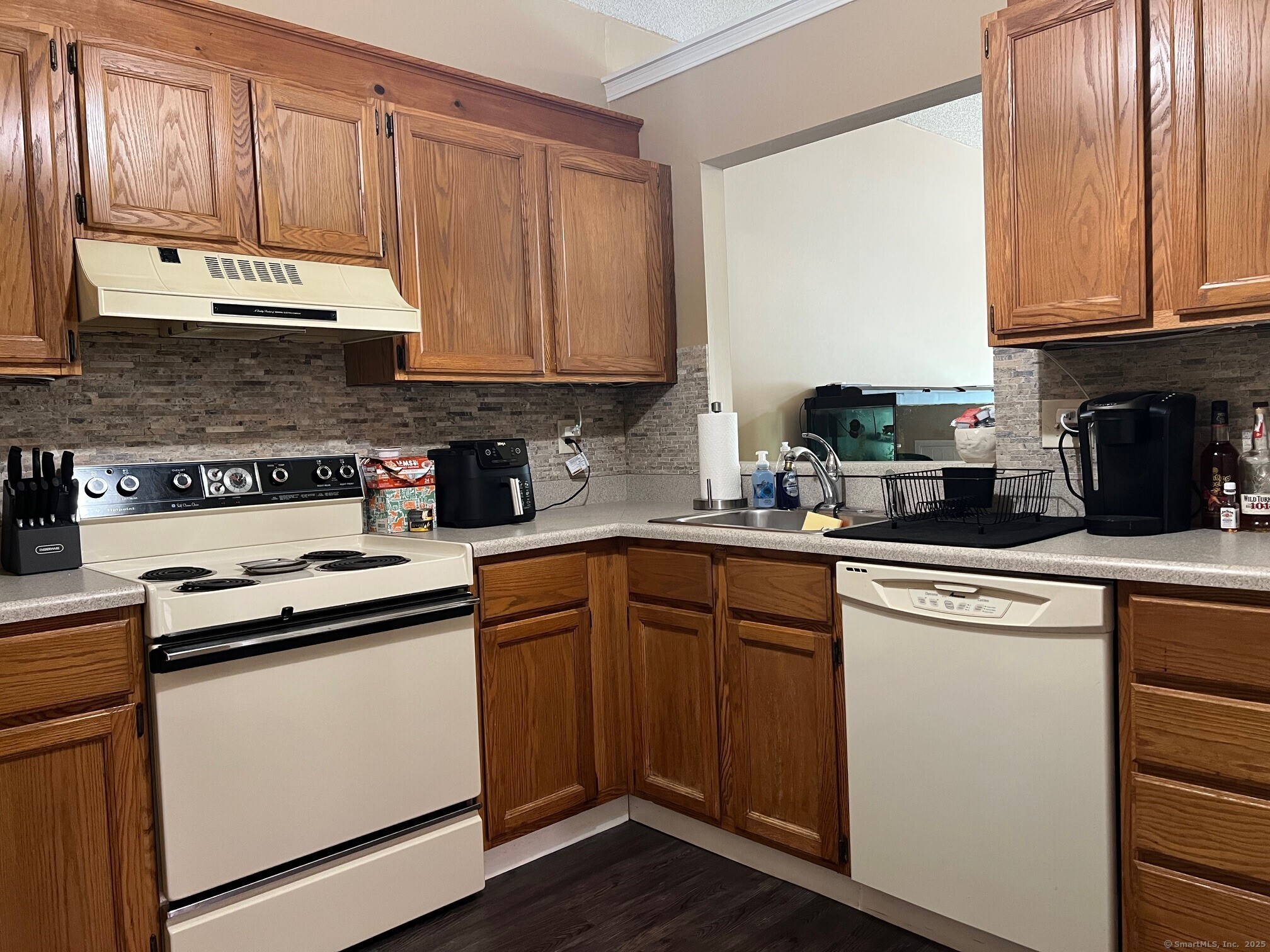 699 S Main Street #APT 218, Torrington, Connecticut image 4