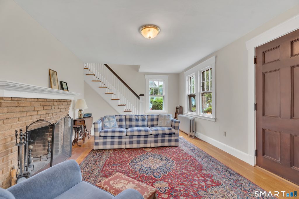 Photo of 80 Russell Street, Hamden, CT 06517 (MLS # 24185372)