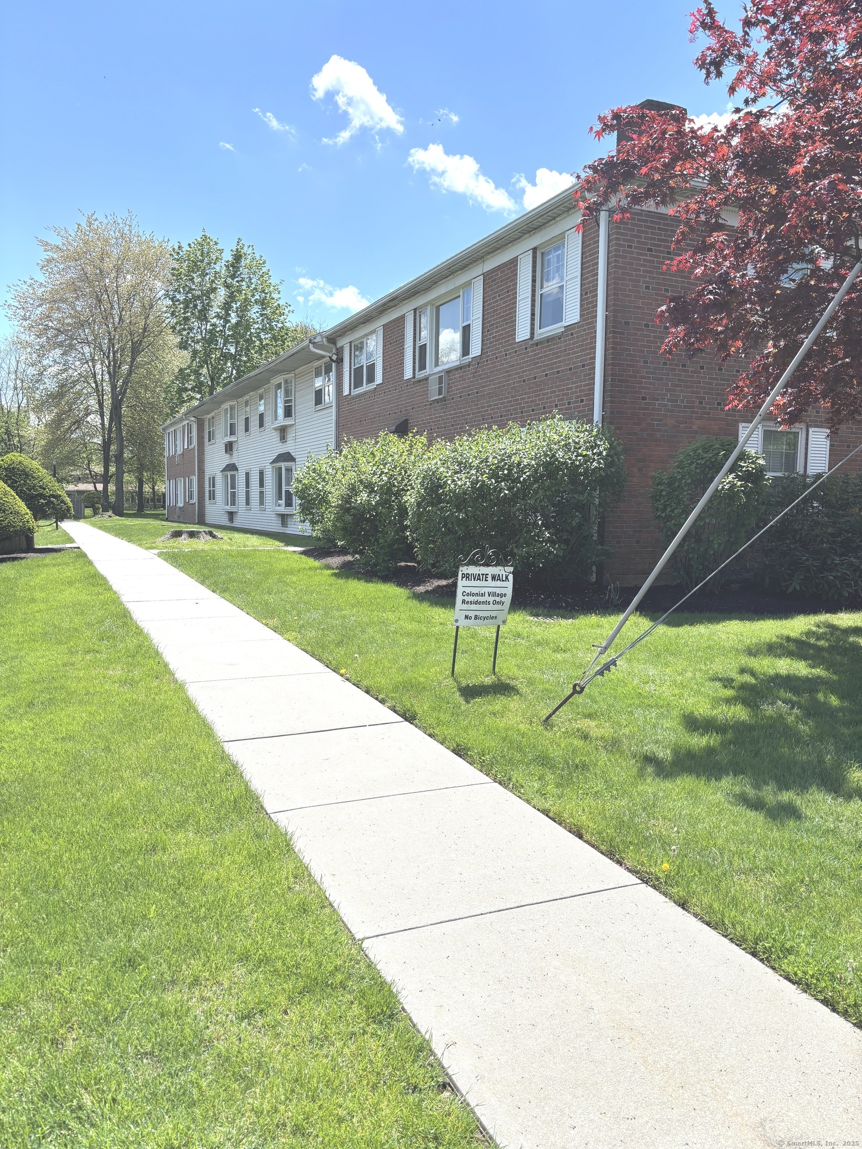 West Hartford, Connecticut 06110, United States, 1 Bedroom Bedrooms, ,1 BathroomBathrooms,Residential,Active,124706