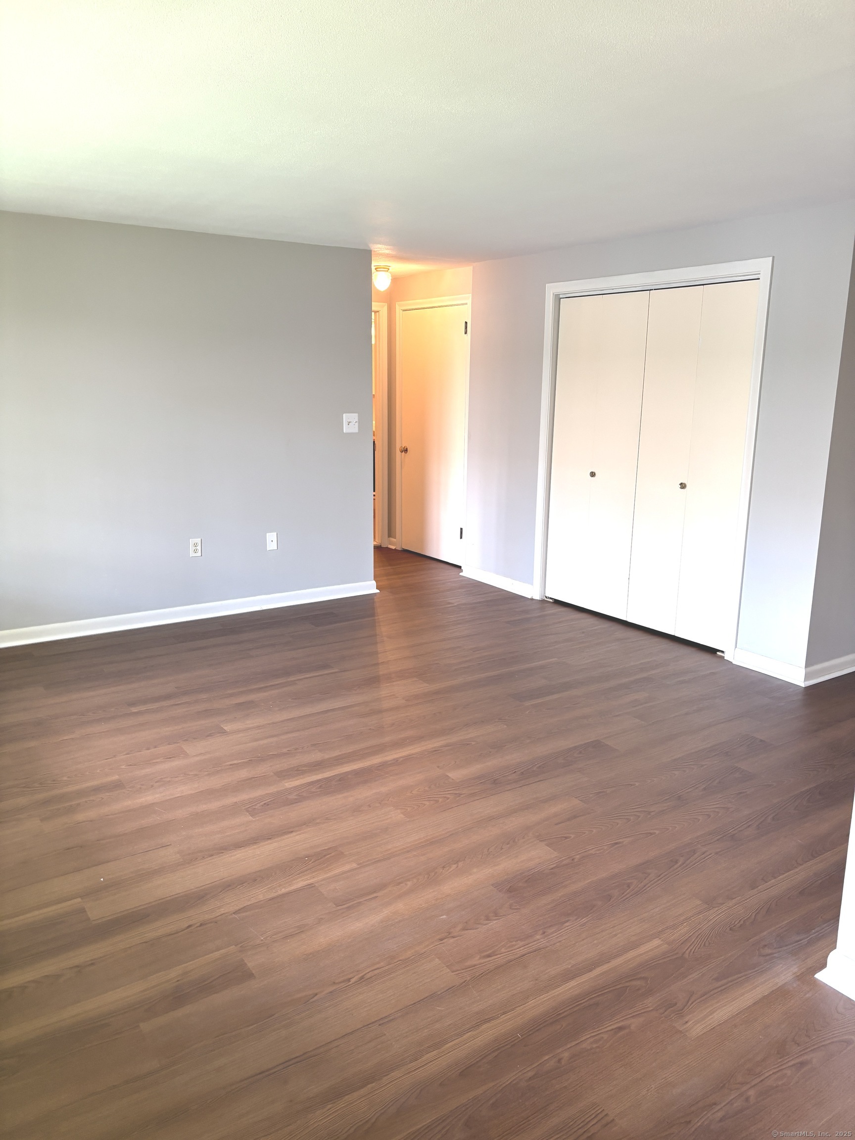 West Hartford, Connecticut 06110, United States, 1 Bedroom Bedrooms, ,1 BathroomBathrooms,Residential,Active,124706