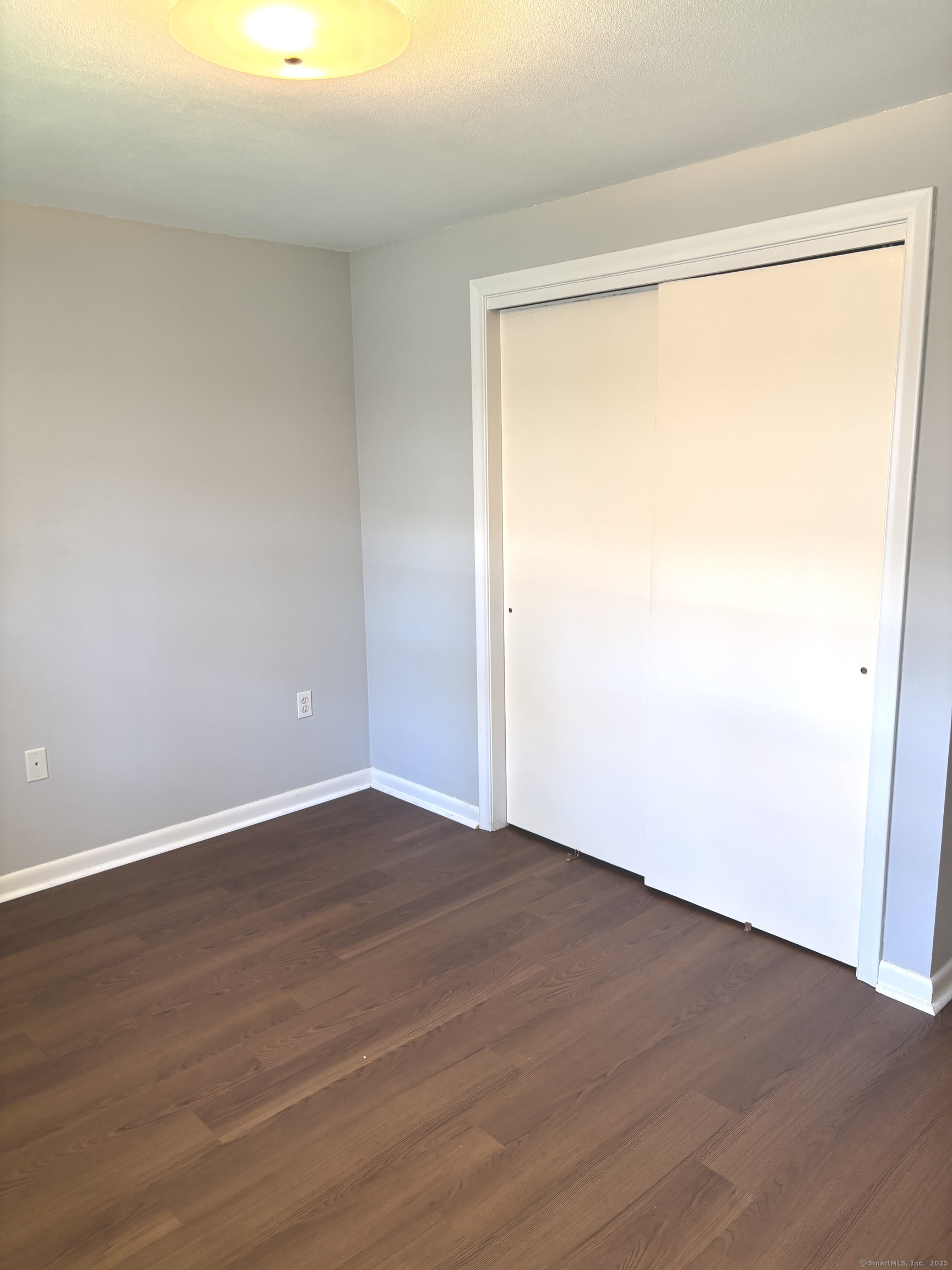 West Hartford, Connecticut 06110, United States, 1 Bedroom Bedrooms, ,1 BathroomBathrooms,Residential,Active,124706