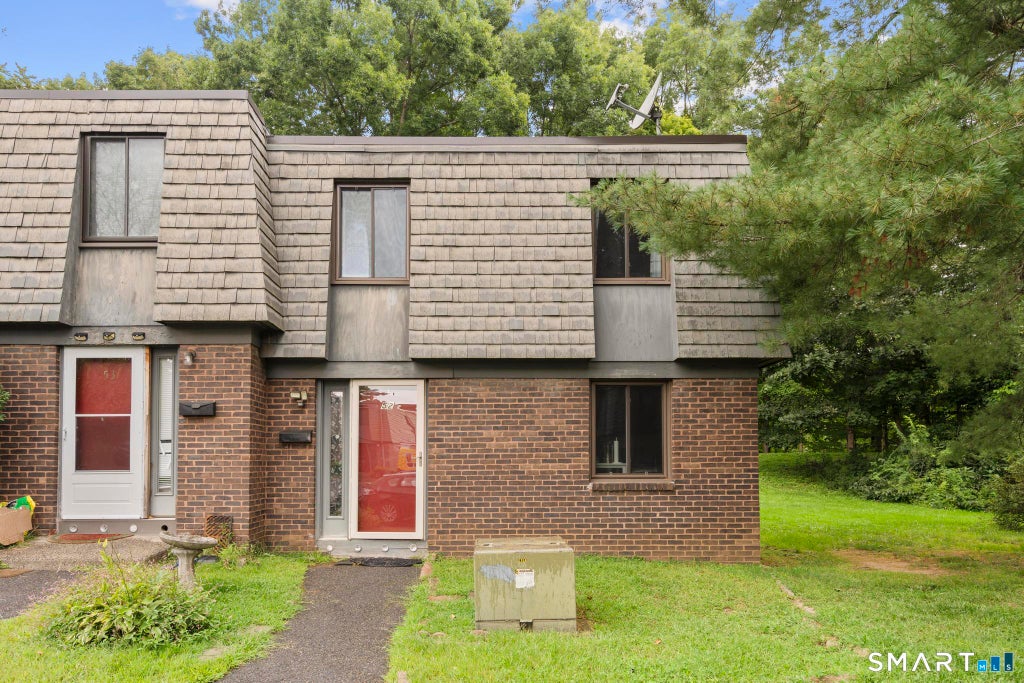 Photo of 52 Trolley Crossing Lane #52, Middletown, CT 06457 (MLS # 24204011)
