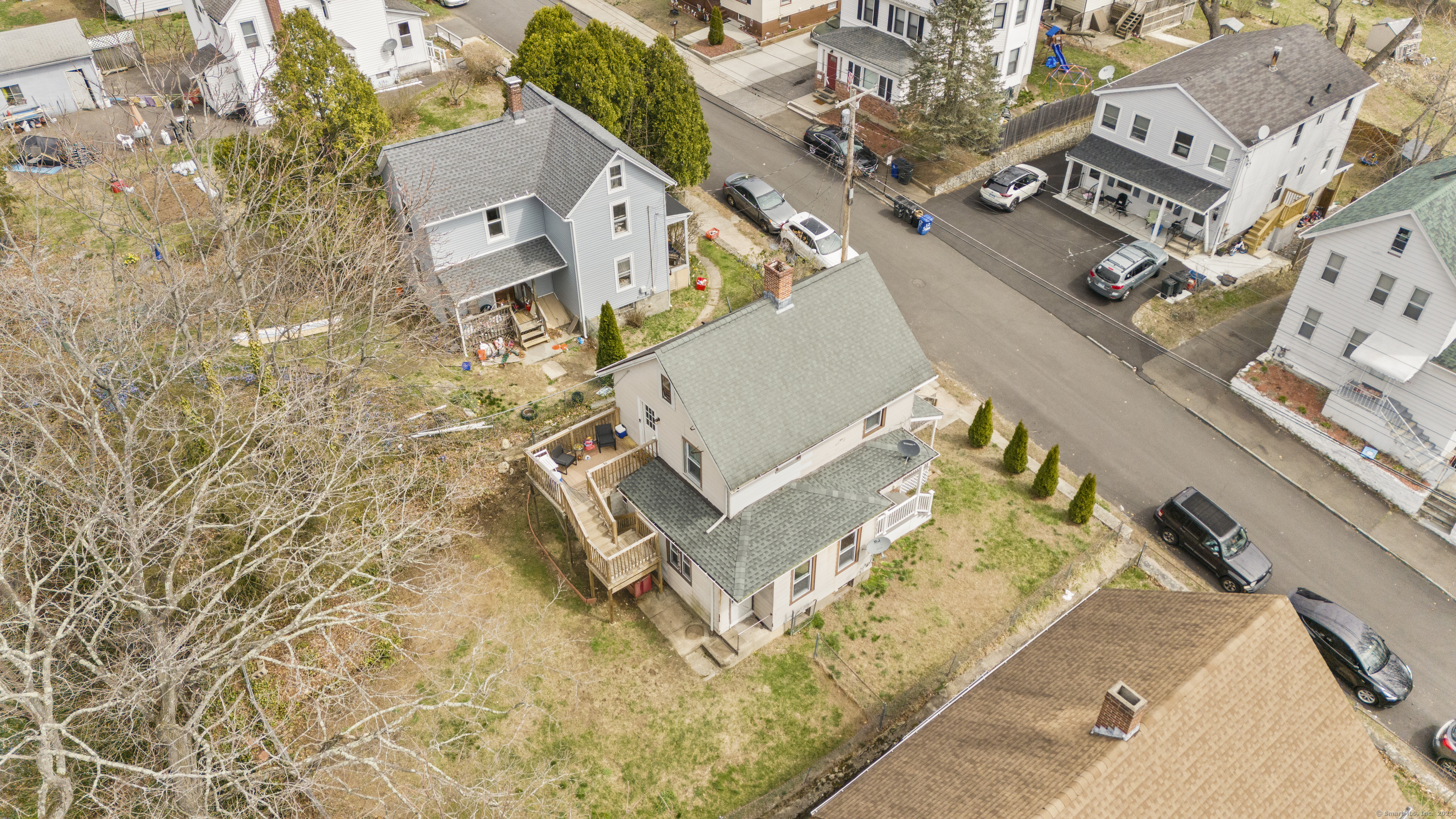 12 Summit Street