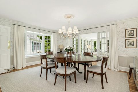 A home in New Canaan