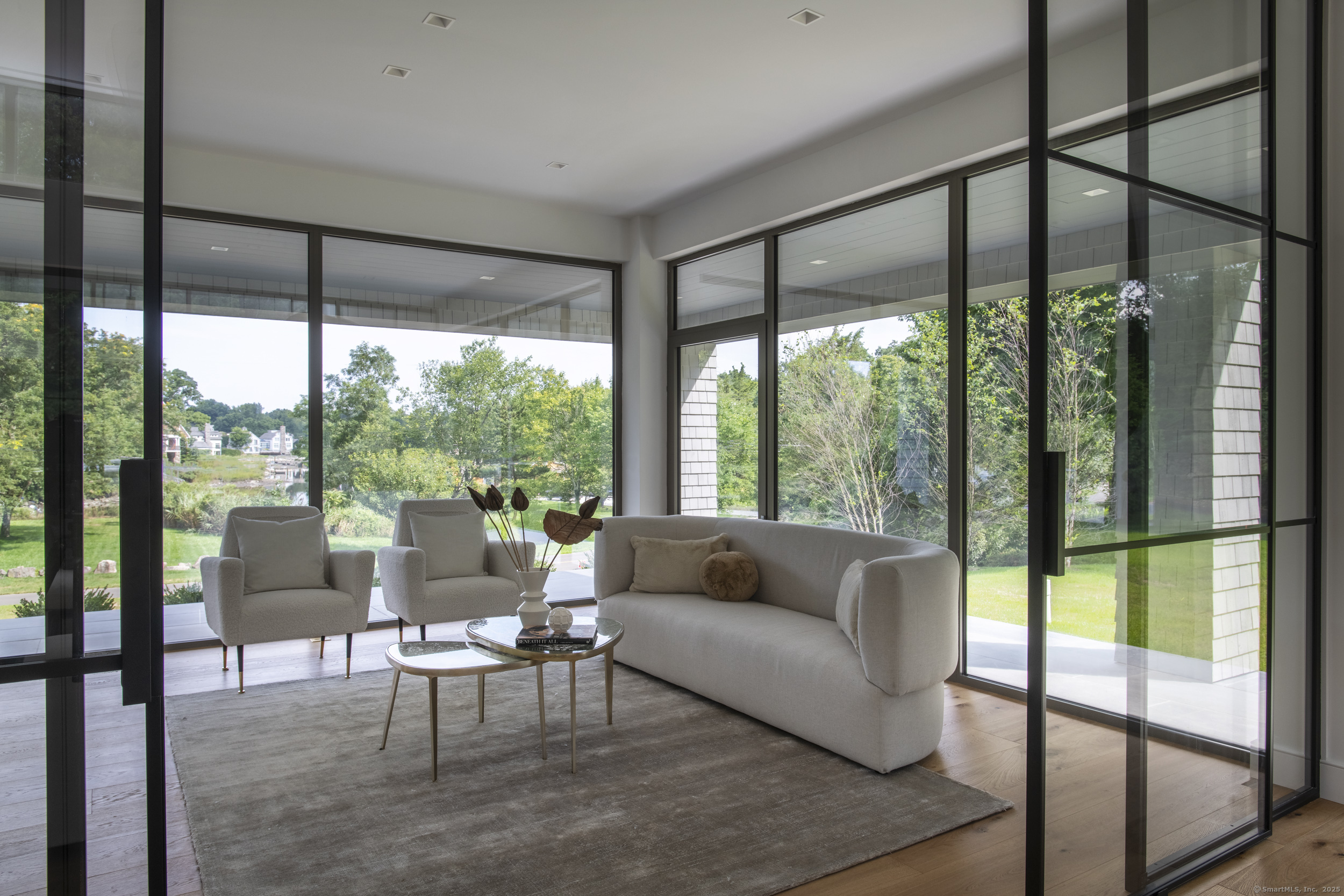 14 Five Mile River Road