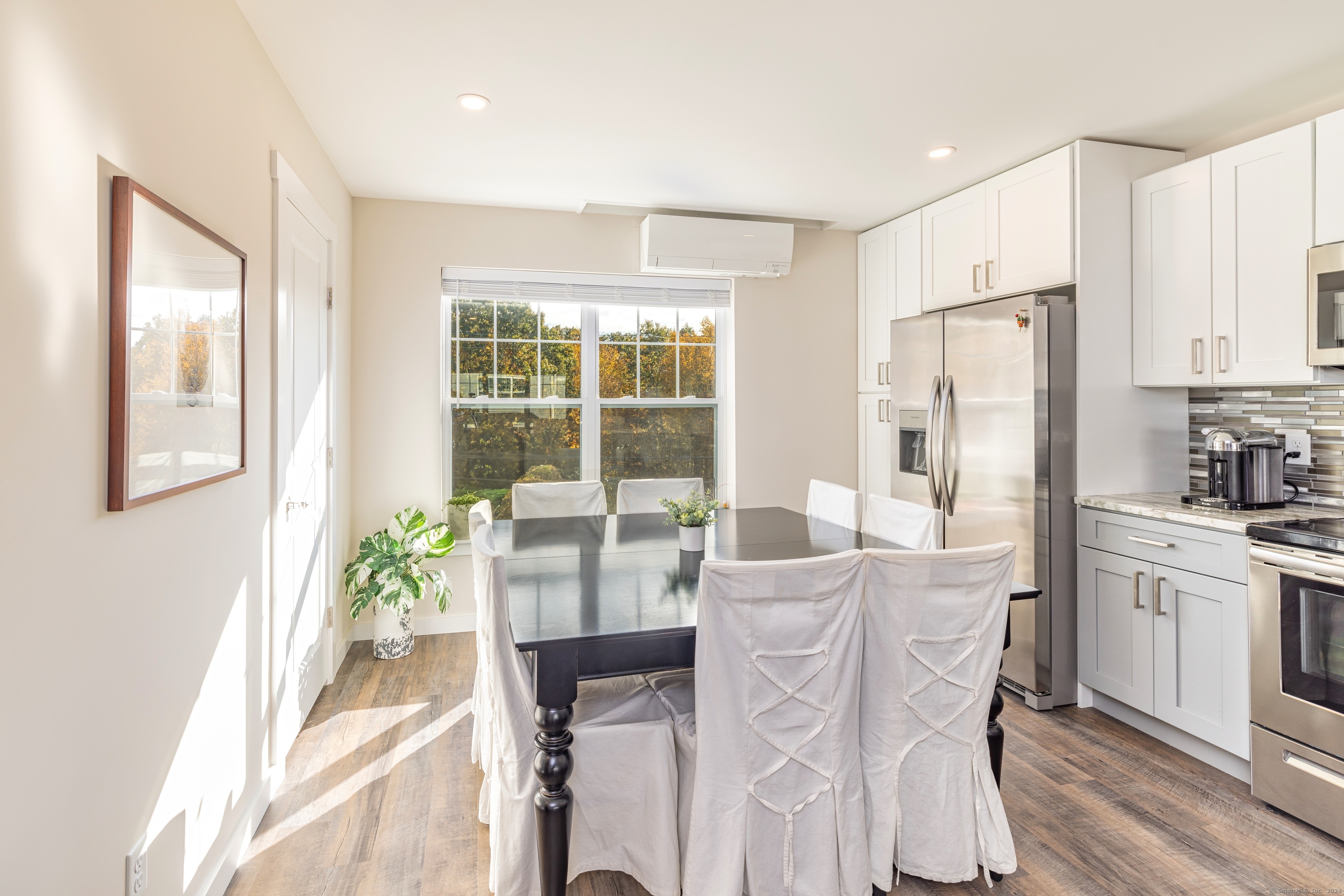 East Lyme, Connecticut 06357, United States, 3 Bedrooms Bedrooms, ,3 BathroomsBathrooms,Residential,Active,132062