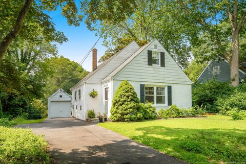 Homes For Sale - 33 Halsey Drive<br/> Greenwich, CT 06870