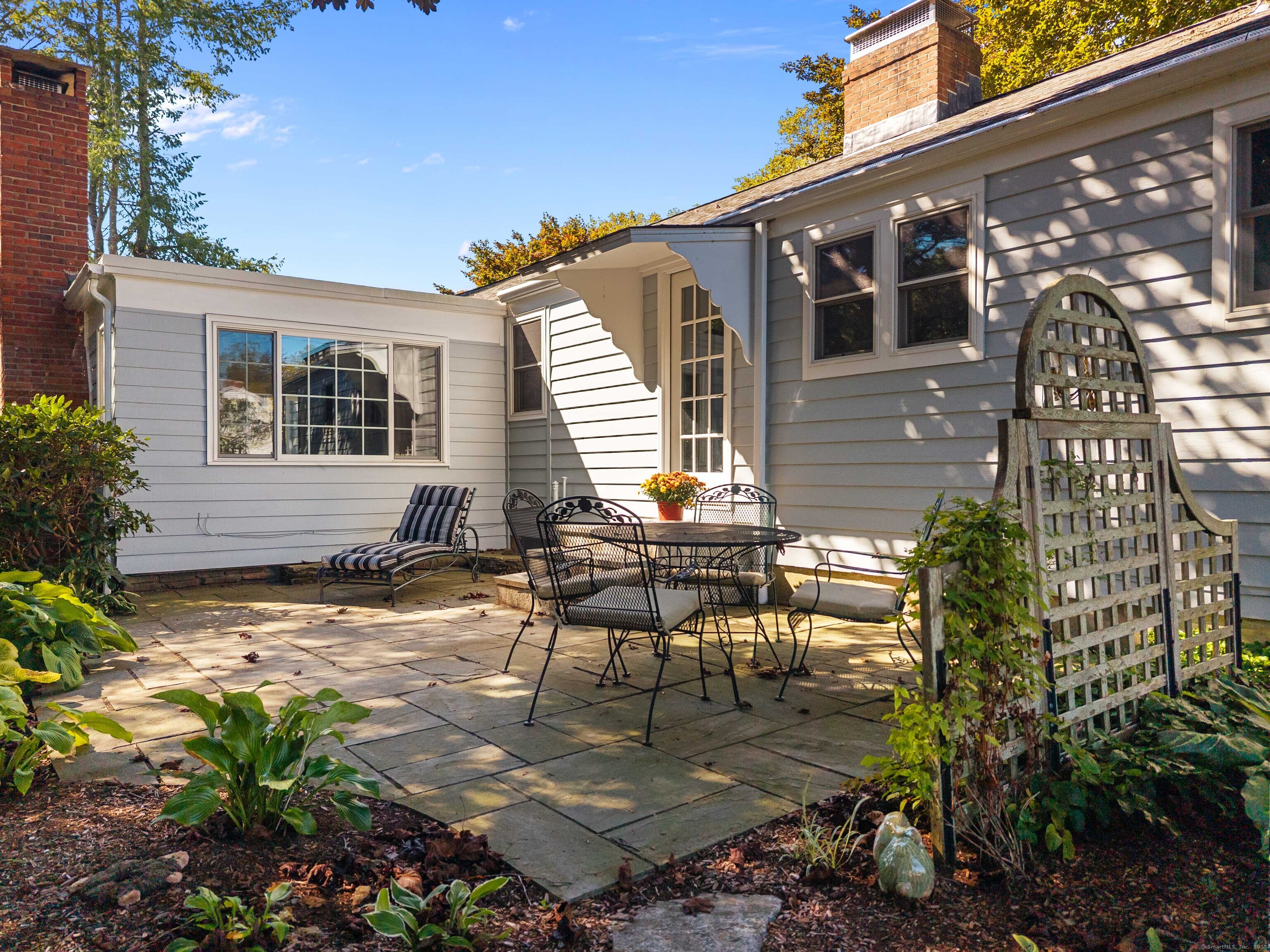 Old Saybrook, Connecticut 06475, United States, 2 Bedrooms Bedrooms, ,1 BathroomBathrooms,Residential,Pending,222578