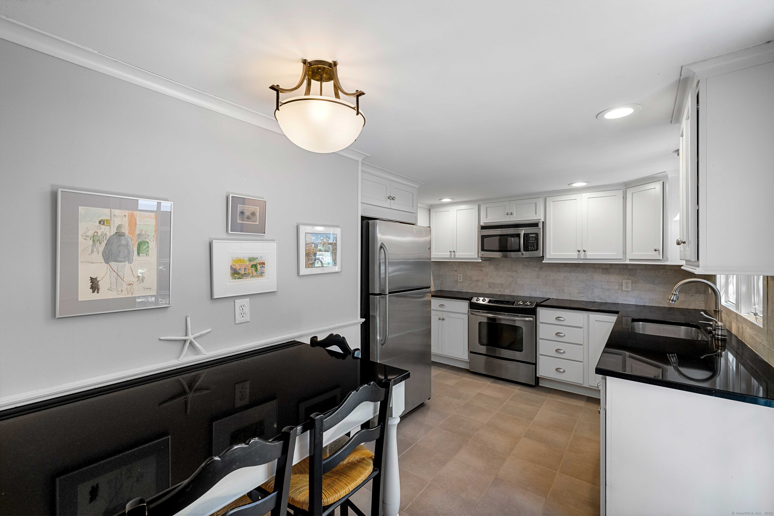 Old Saybrook, Connecticut 06475, United States, 2 Bedrooms Bedrooms, ,1 BathroomBathrooms,Residential,Pending,222578