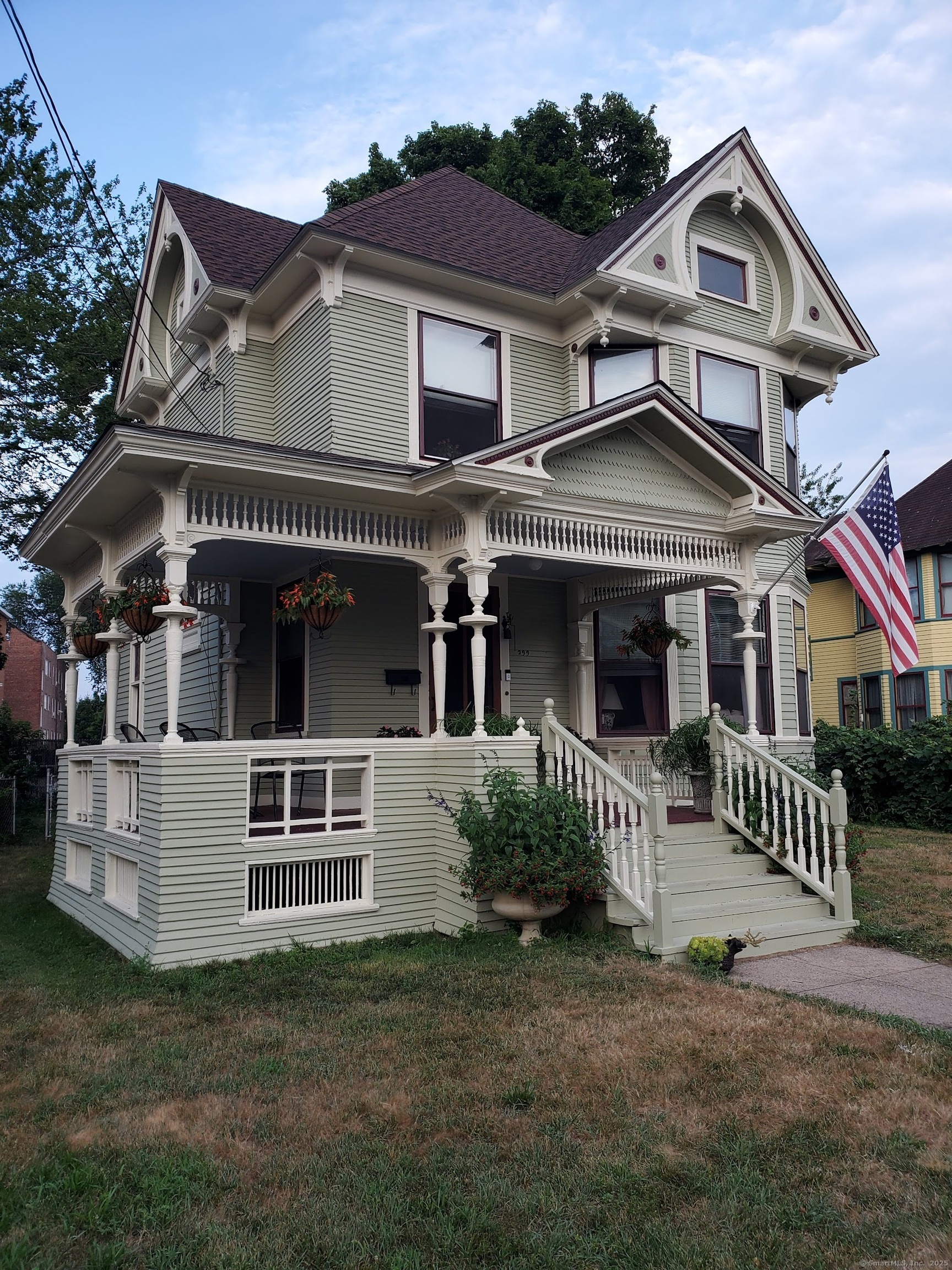 299 Union Avenue