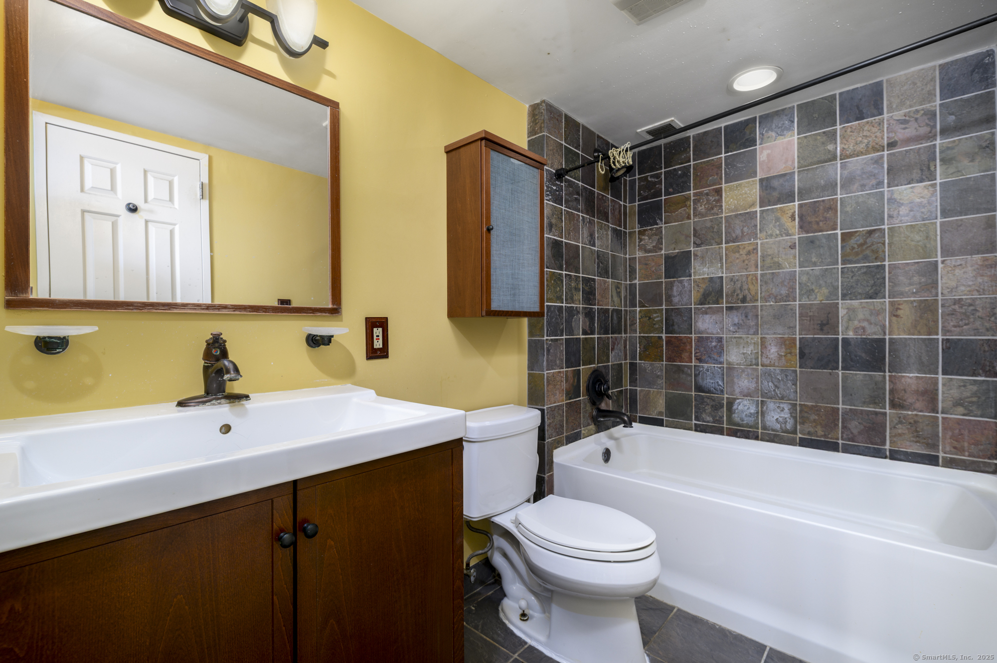 127 Greyrock Place #APT 1409, Stamford, Connecticut image 14