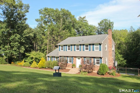 Photo of 14 Horseshoe Drive, East Granby, CT 06026 (MLS # 24198530)