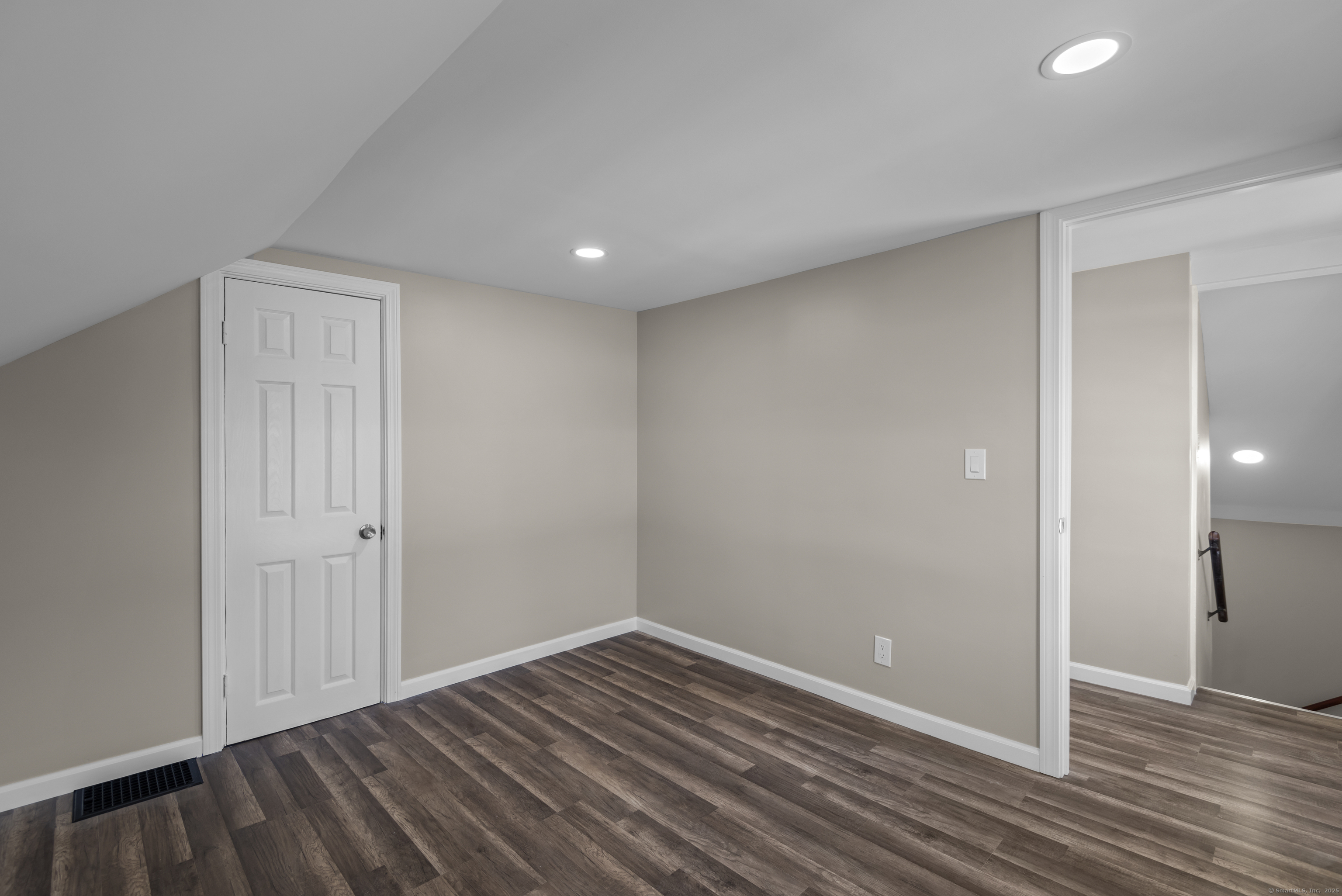 371 S Colony Street, Meriden, Connecticut image 38