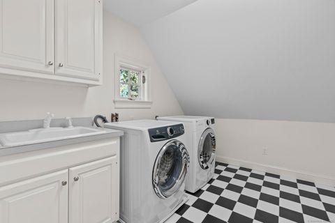 Tiny photo for 14 Chatsworth Place, Farmington, CT 06032 (MLS # 24132677)