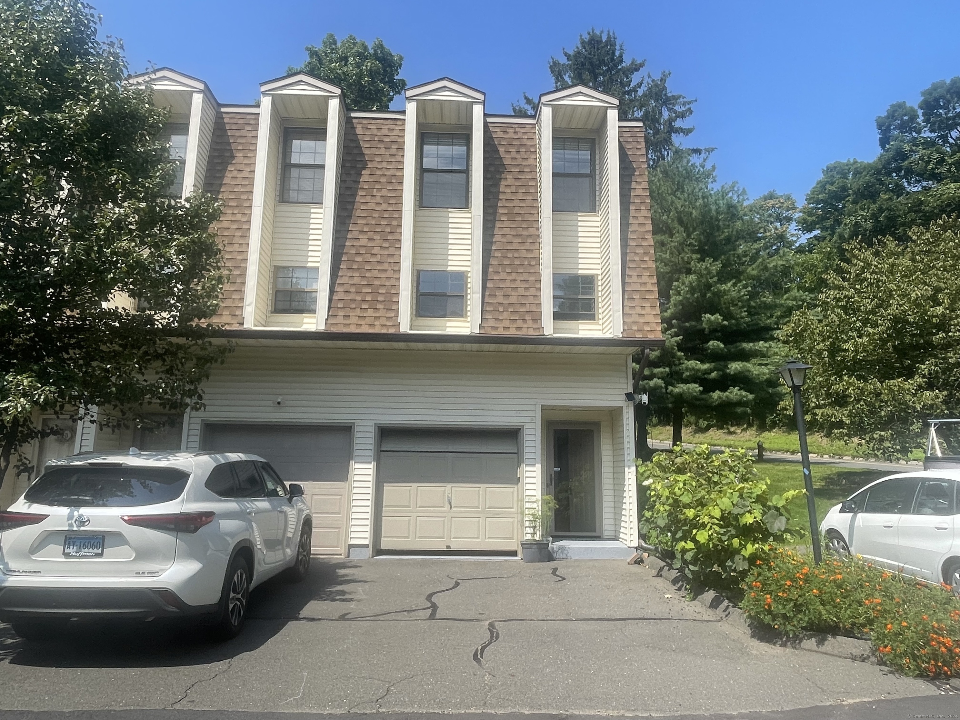 View New Britain, CT 06053 townhome