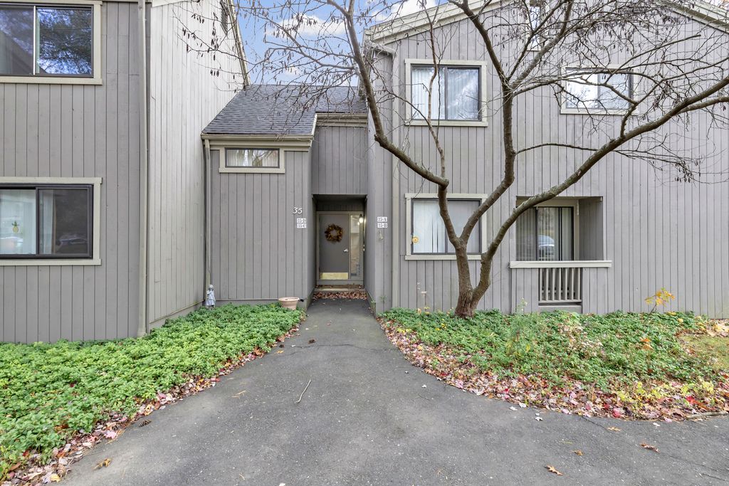 Photo of 35 Algonquin Lane #D, Stratford, CT 06614 (MLS # 24139996)